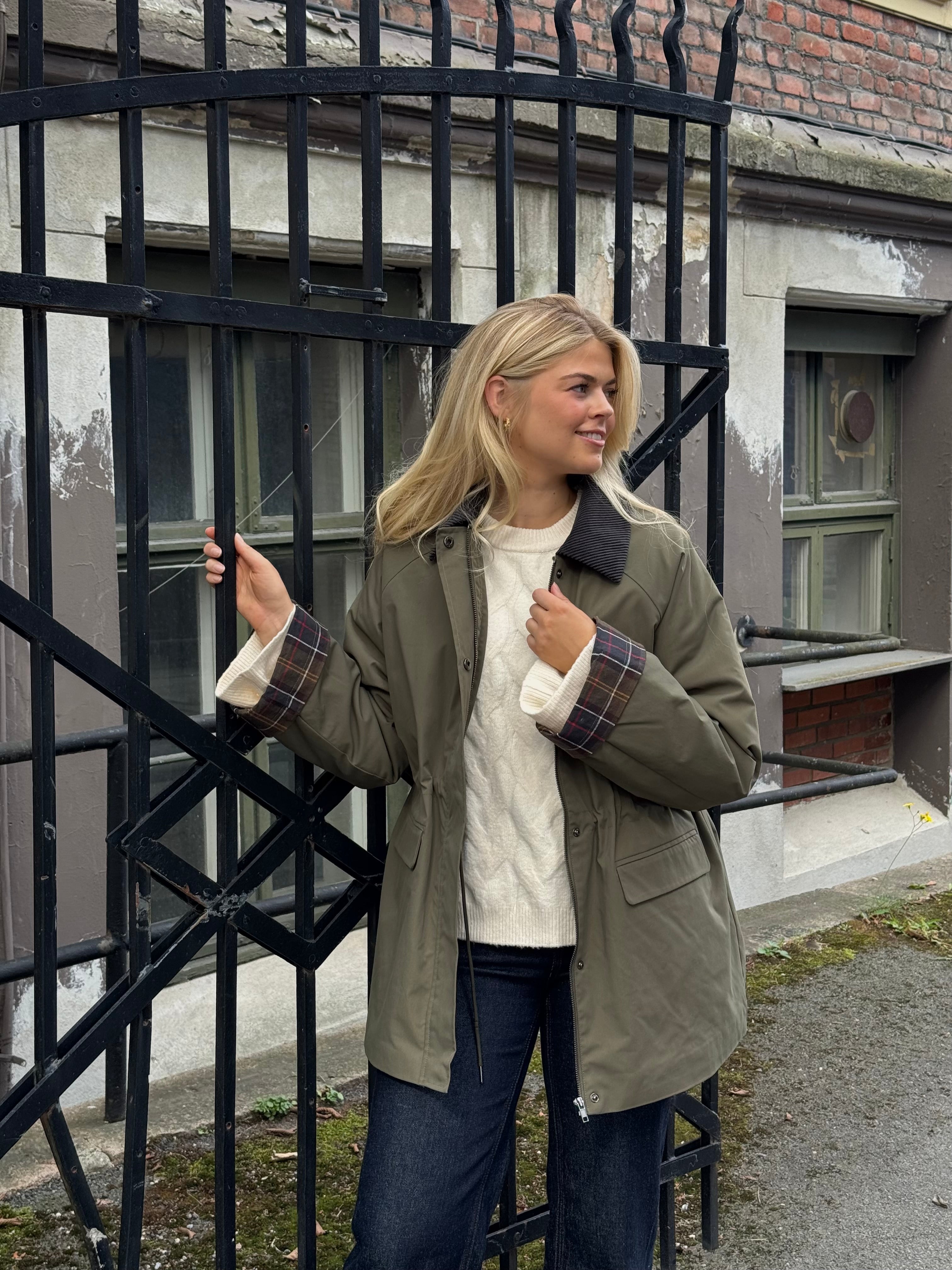 AWMILA Jacket - Grape Leaf